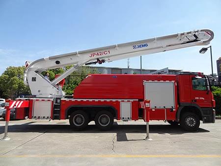XCMG Official 42m Water Tower Fire Truck JP42C1